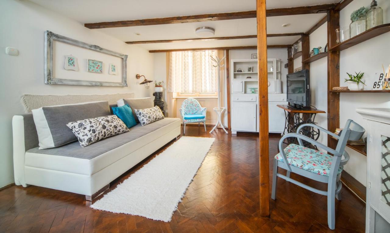 Agria Vintage Apartman Έγκερ Εξωτερικό φωτογραφία